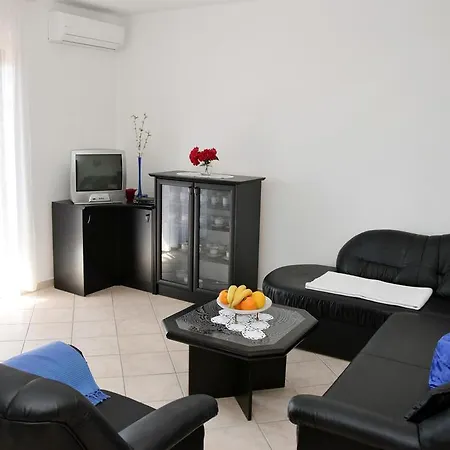 Apartment Pastar Seget Vranjica